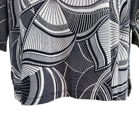 CHICO'S TRAVELERS Top with Gold Detail at Neck  Size 2 (L/12) - Picture 4 of 9